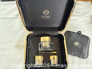 MaxSold Auction: Estée Lauder Re-Nutriv Ultimate Diamond Face Cream Trio - Las Vegas (Nevada, USA) PARTNER MANAGED Estate Sale Online Auction - Argent Star Court