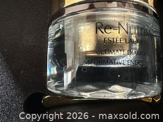 MaxSold Auction: Estée Lauder Re-Nutriv Ultimate Diamond Face Cream Trio - Las Vegas (Nevada, USA) PARTNER MANAGED Estate Sale Online Auction - Argent Star Court