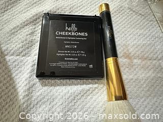 MaxSold Auction: IT Cosmetics Bronzer & Highlighter Duo with Lancôme Makeup Brush - Las Vegas (Nevada, USA) PARTNER MANAGED Estate Sale Online Auction - Argent Star Court