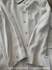 MaxSold Auction: Lands' End Blazer / Suit Jacket Size 16 Light Beige - Las Vegas (Nevada, USA) PARTNER MANAGED Estate Sale Online Auction - Argent Star Court