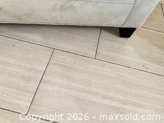 MaxSold Auction: Light Gray Chesterfield Tufted Armchair - Las Vegas (Nevada, USA) PARTNER MANAGED Estate Sale Online Auction - Argent Star Court