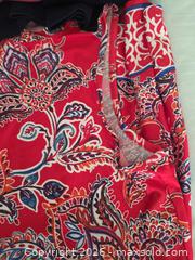 MaxSold Auction: Lot of 10 Large Top - Las Vegas (Nevada, USA) PARTNER MANAGED Estate Sale Online Auction - Argent Star Court