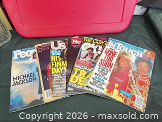 MaxSold Auction: Lot of 6 2009 Celebrity & News Magazines - Las Vegas (Nevada, USA) PARTNER MANAGED Estate Sale Online Auction - Argent Star Court