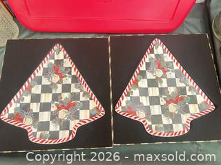 MaxSold Auction: MacKenzie-Childs Checkerboard Ceramic Serving Platters, Set of 2 - Las Vegas (Nevada, USA) PARTNER MANAGED Estate Sale Online Auction - Argent Star Court