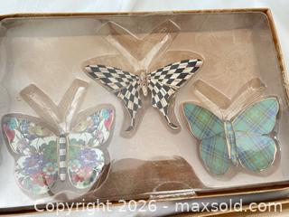 MaxSold Auction: MacKenzie-Childs Multicolor Mixed-Material Wall Decor (6 pcs) - Las Vegas (Nevada, USA) PARTNER MANAGED Estate Sale Online Auction - Argent Star Court