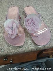 MaxSold Auction: Nina Women's US 7 M Synthetic Glitter Flower Sandals - Las Vegas (Nevada, USA) PARTNER MANAGED Estate Sale Online Auction - Argent Star Court
