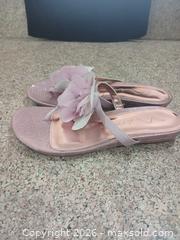 MaxSold Auction: Nina Women's US 7 M Synthetic Glitter Flower Sandals - Las Vegas (Nevada, USA) PARTNER MANAGED Estate Sale Online Auction - Argent Star Court