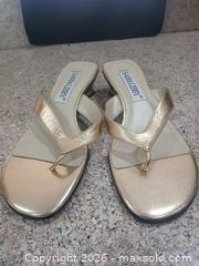 MaxSold Auction: Sam & Libby Gold Leather Sandals, Size 7.5 - Las Vegas (Nevada, USA) PARTNER MANAGED Estate Sale Online Auction - Argent Star Court