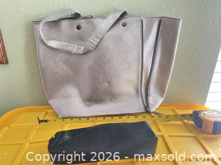 MaxSold Auction: Silver & Black Faux Leather Tote Bag with Shoulder Strap - Las Vegas (Nevada, USA) PARTNER MANAGED Estate Sale Online Auction - Argent Star Court