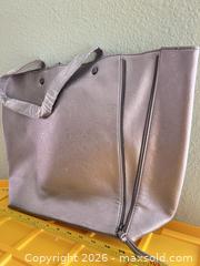 MaxSold Auction: Silver & Black Faux Leather Tote Bag with Shoulder Strap - Las Vegas (Nevada, USA) PARTNER MANAGED Estate Sale Online Auction - Argent Star Court