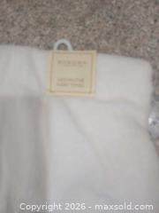 MaxSold Auction: Sonoma Cotton Hand Towels, Football Motif, Set of 2 - Las Vegas (Nevada, USA) PARTNER MANAGED Estate Sale Online Auction - Argent Star Court