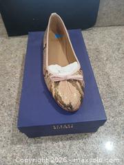 MaxSold Auction: Stuart Weitzman NIPNTUCK Beige Rose Gold Metallic Ballet Flats US 7.5 - Las Vegas (Nevada, USA) PARTNER MANAGED Estate Sale Online Auction - Argent Star Court