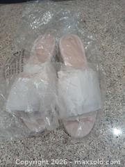 MaxSold Auction: Taryn Rose Blush Suede Slide Mule Size 7.5 - Las Vegas (Nevada, USA) PARTNER MANAGED Estate Sale Online Auction - Argent Star Court