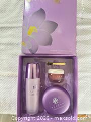 MaxSold Auction: Tatcha Makeup-Perfecting Trio Mini Set — Primer, Powder & Lip Mask - Las Vegas (Nevada, USA) PARTNER MANAGED Estate Sale Online Auction - Argent Star Court