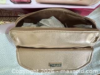 MaxSold Auction: Versace Crystal Noir Fragrance Gift Set - Las Vegas (Nevada, USA) PARTNER MANAGED Estate Sale Online Auction - Argent Star Court