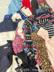 MaxSold Auction: Women's Mixed Clothing Lot — 20+ Large Assorted Brands - Las Vegas (Nevada, USA) PARTNER MANAGED Estate Sale Online Auction - Argent Star Court