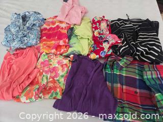 MaxSold Auction: Women's XL Tops and Blouses Lot - Las Vegas (Nevada, USA) PARTNER MANAGED Estate Sale Online Auction - Argent Star Court