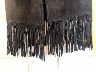 MaxSold Auction: Newport News Black Suede Fringe Western Vest Size 8 - Las Vegas (Nevada, USA) SELLER MANAGED Estate Sale Online Auction - Bright Sun Court