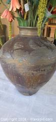 MaxSold Auction: Vase and Flowers - Las Vegas (Nevada, USA) SELLER MANAGED Estate Sale Online Auction - Bright Sun Court