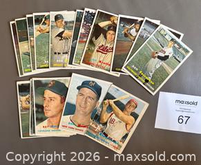 MaxSold Auction: 1957 Topps Baseball Card Lot of 17  w / Duke Snider  - Ottawa (Ontario, Canada) SELLER MANAGED Downsizing Online Auction - Starwood Road