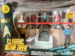 MaxSold Auction: Limited Edition Classic Star Trek Collector Figure Set   - Ottawa (Ontario, Canada) SELLER MANAGED Downsizing Online Auction - Starwood Road