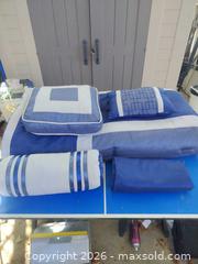 MaxSold Auction: Bed Comforter Set - Oakley (California, USA) SELLER MANAGED Downsizing Online Auction -  Drake Court