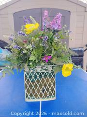 MaxSold Auction: Flower arrangement - Oakley (California, USA) SELLER MANAGED Downsizing Online Auction -  Drake Court