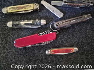 MaxSold Auction: Cutting utensils  - Langford (British Columbia, Canada) SELLER MANAGED Downsizing Online Auction - Atkins Avenue