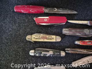 MaxSold Auction: Lot of 11+ Vintage Pocket, Fixed-blade & Multi-tool Cutting Utensils - Langford (British Columbia, Canada) SELLER MANAGED Downsizing Online Auction - Atkins Avenue