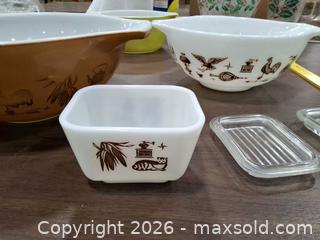 MaxSold Auction: Pyrex Glass Mixing Bowls and Refrigerator Storage Dishes - Frederick (Maryland, USA) PARTNER MANAGED Downsizing Online Auction - English Muffin Way