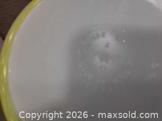 MaxSold Auction: Pyrex Glass Mixing Bowls and Refrigerator Storage Dishes - Frederick (Maryland, USA) PARTNER MANAGED Downsizing Online Auction - English Muffin Way