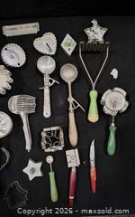 MaxSold Auction: Vintage Dishware  - Frederick (Maryland, USA) PARTNER MANAGED Downsizing Online Auction - English Muffin Way