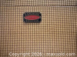 MaxSold Auction: Langmuir Miralite Tweed Hard Shell Travel Luggage, Set of 2 - Toronto (Ontario, Canada) SELLER MANAGED Downsizing Online Auction - The Kingsway
