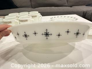 MaxSold Auction: PYREX Lot - 25 pieces in total- all stamped no chips , excellent condition!!  - Toronto (Ontario, Canada) SELLER MANAGED Downsizing Online Auction - The Kingsway