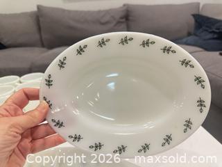 MaxSold Auction: PYREX Lot - 25 pieces in total- all stamped no chips , excellent condition!!  - Toronto (Ontario, Canada) SELLER MANAGED Downsizing Online Auction - The Kingsway