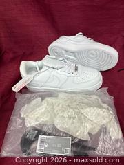 MaxSold Auction: Nike Air Force 1 '07 White Men's Size 8 Leather - Renfrew (Ontario, Canada) SELLER MANAGED Downsizing Online Auction - Plaunt Street South