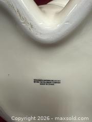 MaxSold Auction: Pillsbury 1995 Ceramic Cookie Jar - Renfrew (Ontario, Canada) SELLER MANAGED Downsizing Online Auction - Plaunt Street South