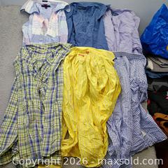 MaxSold Auction: Men's extra large button-down dress shirt six pieces some vintage - Waterford (New Jersey, USA) SELLER MANAGED Estate Sale Online Auction - Chew Road