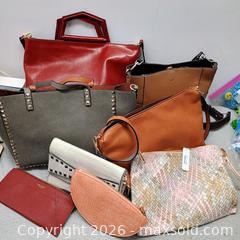 MaxSold Auction: Misc handbag and purse lot 8 some new  - Waterford (New Jersey, USA) SELLER MANAGED Estate Sale Online Auction - Chew Road