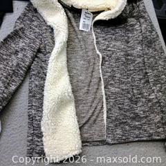 MaxSold Auction: Women's clothing lot size large new (4) - Waterford (New Jersey, USA) SELLER MANAGED Estate Sale Online Auction - Chew Road