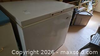 MaxSold Auction: Danby White Chest Freezer C - Deep River (Ontario, Canada) PARTNER MANAGED Downsizing Online Auction - Frontenac Crescent