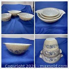 MaxSold Auction: Vintage Pyrex Mixing Bowls  Homestead, tan Speckled  Beige & Blue 3 pcs, 402, 443, 444 - Coquitlam (British Columbia, Canada) SELLER MANAGED Downsizing Online Auction - Delestre Avenue
