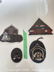 MaxSold Auction: Assorted hanging wall plates B - London (Ontario, Canada) PARTNER MANAGED Estate Sale Online Auction - Brixham Crescent