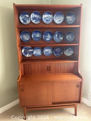MaxSold Auction: Beautiful Teak Cabinet.     C - London (Ontario, Canada) PARTNER MANAGED Estate Sale Online Auction - Brixham Crescent