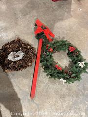 MaxSold Auction: Christmas Outdoor Decor.  B - London (Ontario, Canada) PARTNER MANAGED Estate Sale Online Auction - Brixham Crescent