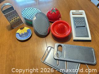 MaxSold Auction: Graters and More.   A  - London (Ontario, Canada) PARTNER MANAGED Estate Sale Online Auction - Brixham Crescent