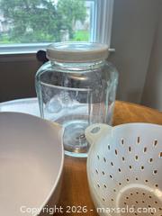 MaxSold Auction: Kitchen Items.  A - London (Ontario, Canada) PARTNER MANAGED Estate Sale Online Auction - Brixham Crescent