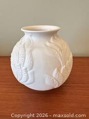 MaxSold Auction: Porcelain Vase.   A - London (Ontario, Canada) PARTNER MANAGED Estate Sale Online Auction - Brixham Crescent