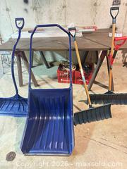 MaxSold Auction: Snow Shovels     B - London (Ontario, Canada) PARTNER MANAGED Estate Sale Online Auction - Brixham Crescent