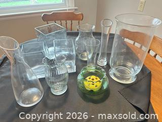MaxSold Auction: Vases.    B - London (Ontario, Canada) PARTNER MANAGED Estate Sale Online Auction - Brixham Crescent